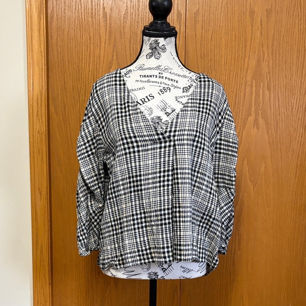 Zara Black and White Checkered Blouse